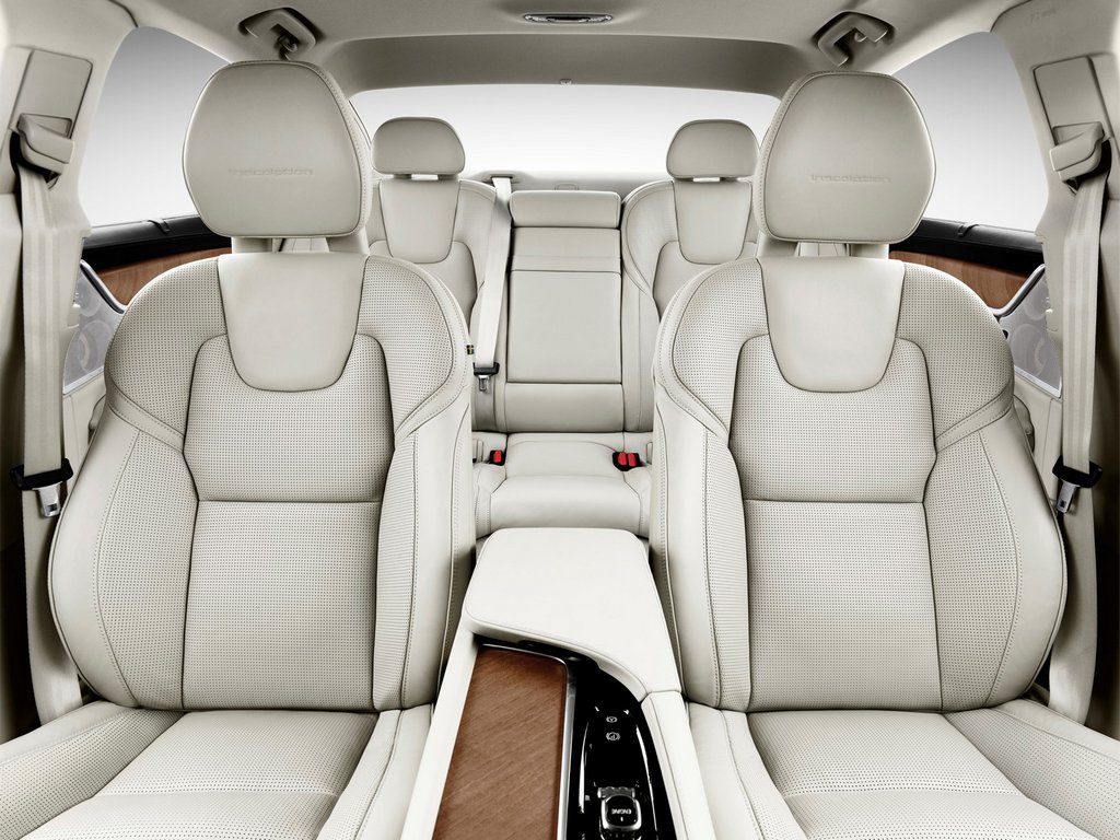 Übersicht der Premium-Limousine Volvo S90