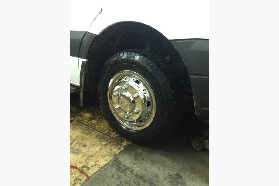 Volkswagen Crafter 2006-2016 Edelstahl Radkappen Exklusiv V1 (2-teilige, 4 Stk) 2013↗ Foto 2
