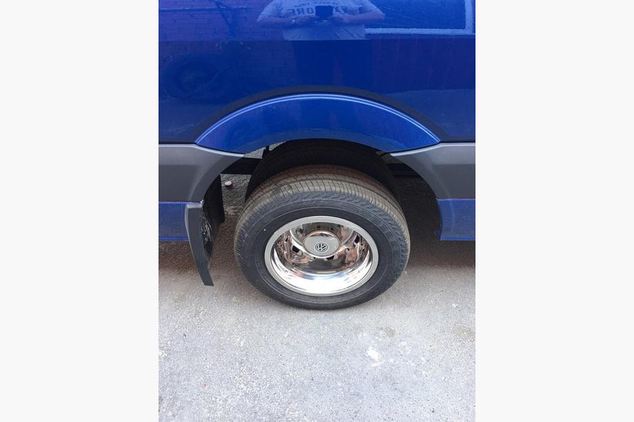 Volkswagen Crafter 2006-2016 Edelstahl Radkappen Exklusiv V1 (2-teilige, 4 Stk) 2013↗ Foto 7