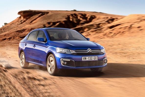 Übersicht der aktualisierten Version des Haushalts-Limousine Citroen C-Elysee Foto 1