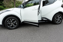 Toyota C-HR 2016-2023 Türleisten OmsaLine (4 Stk., Edelstahl) Foto 3