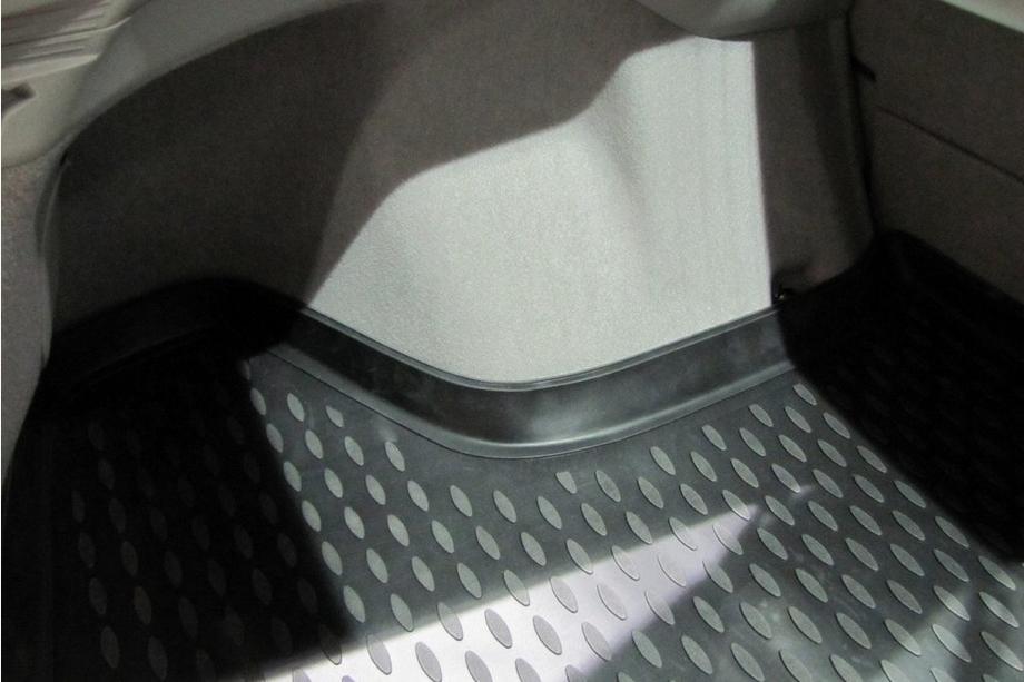 Toyota Prius 2009-2015 (2010-2015) Gummi Kofferraumwanne (Novline) HB Foto 2