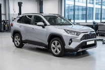 Toyota Rav 4 2019–2025 Trittbretter Rainbow (2 Stk., Aluminium) Foto 1