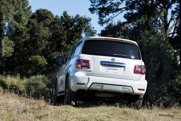 Überblick über den Rahmen eines SUV Nissan Armada der zweiten Generation Foto 11