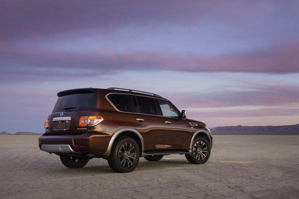 Überblick über den Rahmen eines SUV Nissan Armada der zweiten Generation Foto 5