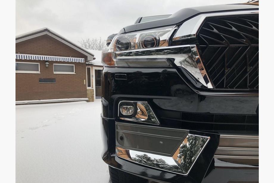 Toyota Land Cruiser 200 2007-2021 Bodykit Satz 2016↗ (TRD 2021) Schwarz Foto 4
