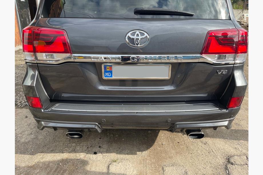 Toyota Land Cruiser 200 2007-2021 Bodykit Satz 2016↗ (TRD 2021) Schwarz Foto 7