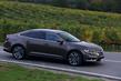 Überblick über die Mittel-große Limousine von Renault Talisman Foto 1
