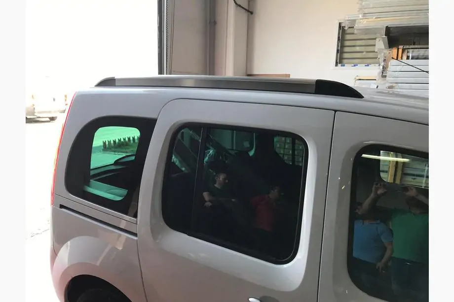 Renault Kangoo 2008–2020 Integrierte Dachreling (Chrom) Maxi Radstand Foto 9