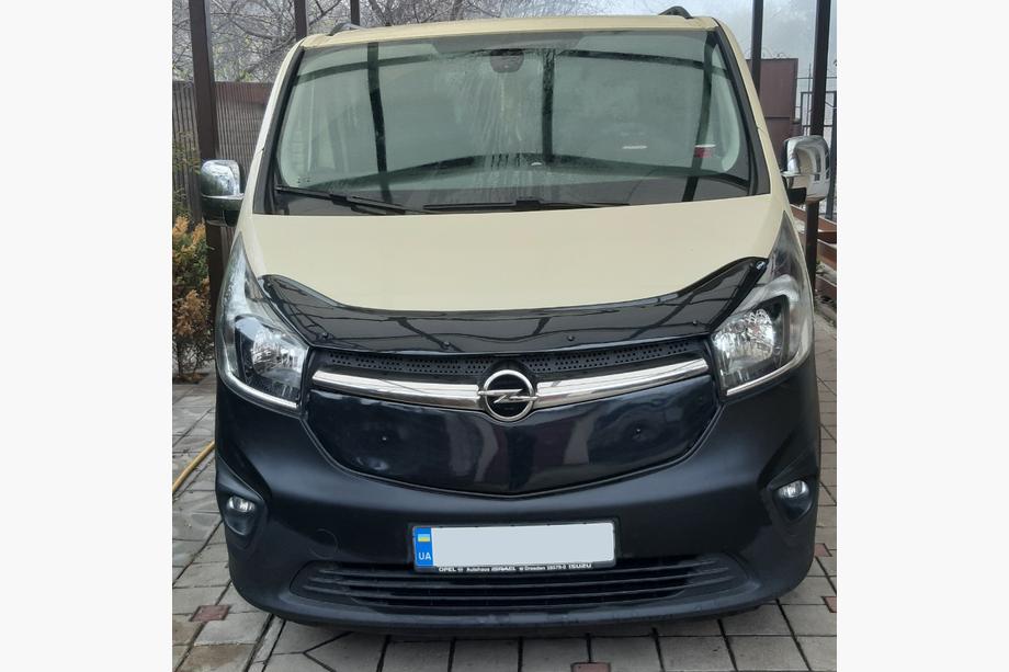 Opel Vivaro 2015-2019 Winterabdeckung für Kühlergrill Foto 1
