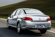 Übersicht der kompakten Limousine des Peugeot 408 Foto 4