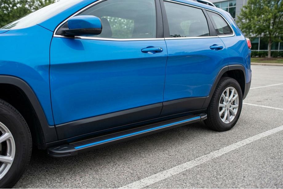 Jeep Cherokee KL 2013- Seitenschweller Maya Blue (2 Stk., Aluminium) Foto 1