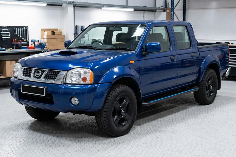 Nissan NP300 1999-2015 Seitenschweller Maya Blue (2 Stk., Aluminium) Foto 1