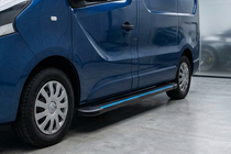 Renault Trafic 2001–2015 Seitenschweller Maya Blue-Black (2 Stk., Aluminium) Foto 1