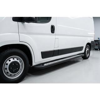 Seitenschweller New Vision Black (2 Stk., Aluminium) Peugeot Boxer 2006-2025 Foto 1