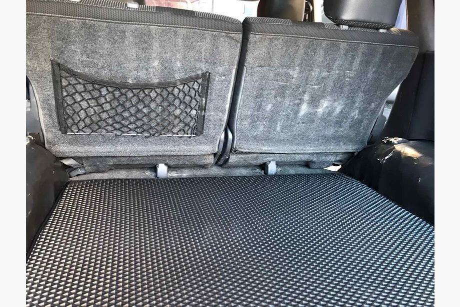 Toyota Land Cruiser 80 1990-1997 Kofferraummatte (EVA, Schwarz) Foto 3