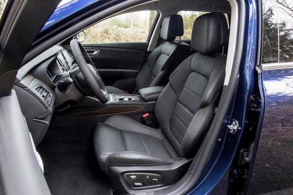 Überblick über die Mittel-große Kombis Renault Talisman Estate Foto 5