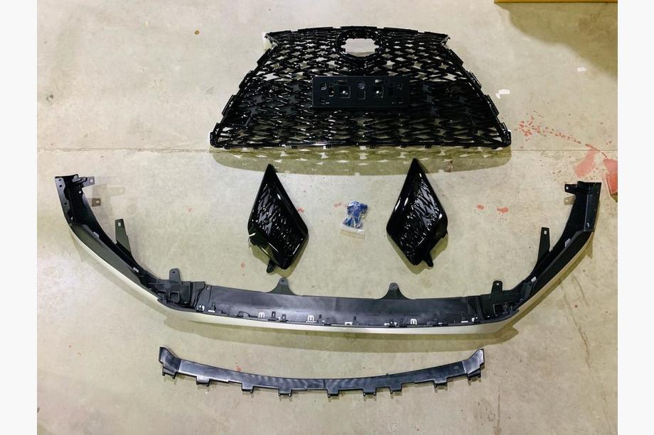 Lexus NX 2014-2021 Frontgrill mit Frontspoiler F-Sport (2018+) Foto 2