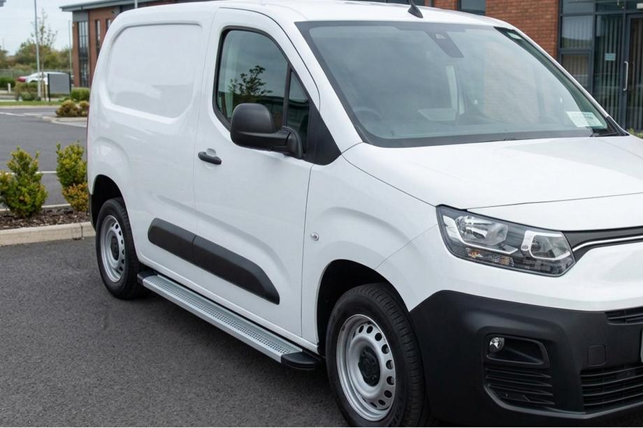 Opel Combo 2019- Seitenschweller Maya V2 (2 Stk., Aluminium) Image