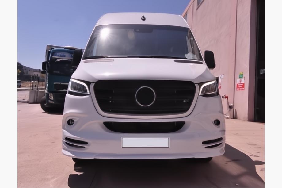 Mercedes Sprinter W907/W910 2018- Frontstoßstangenaufsatz V3 (grundiert zum Lackieren) Foto 3
