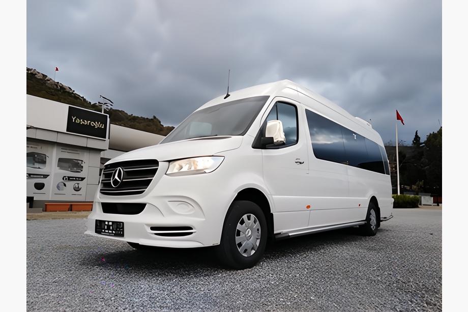 Mercedes Sprinter W907/W910 2018- Frontstoßstangenaufsatz V3 (grundiert zum Lackieren) Foto 4