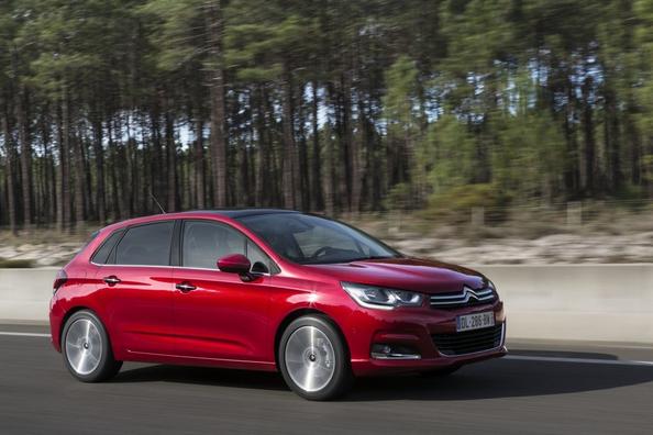 Eine aktualisierte Modifikation Citroen C4 Fließheck