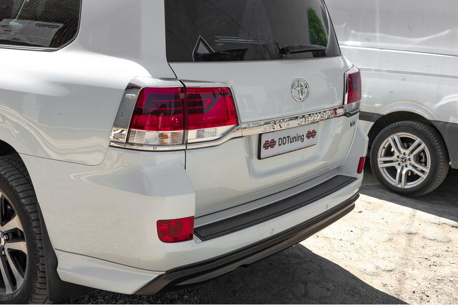 Toyota Land Cruiser 200 2007-2021 Chrom Rückleuchten Abdeckungen (2015+, 4-teilig, Kunststoff) Foto 5