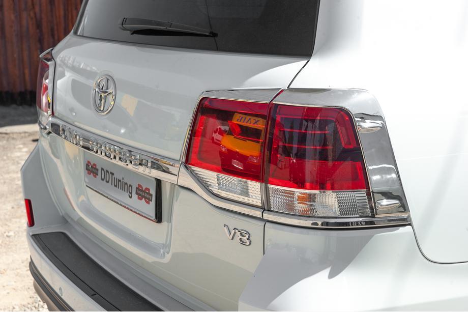 Toyota Land Cruiser 200 2007-2021 Chrom Rückleuchten Abdeckungen (2015+, 4-teilig, Kunststoff) Foto 3