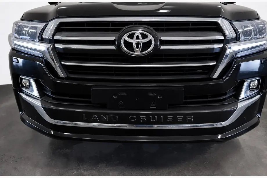 Toyota Land Cruiser 200 2007-2021 Frontlippe für Executive 2019 Foto 1