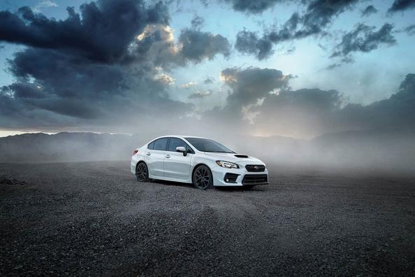 Aktualisierte Sport-Limousine Subaru WRX Foto 13