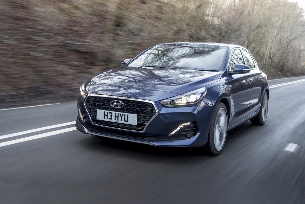 Bewertung des kompakten Liftback Hyundai i30 Fastback