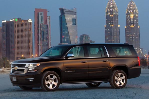 Übersicht des großen SUV Chevrolet Suburban Foto 3