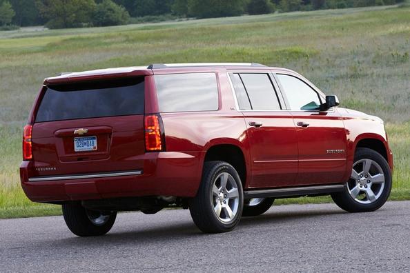 Übersicht des großen SUV Chevrolet Suburban Foto 11