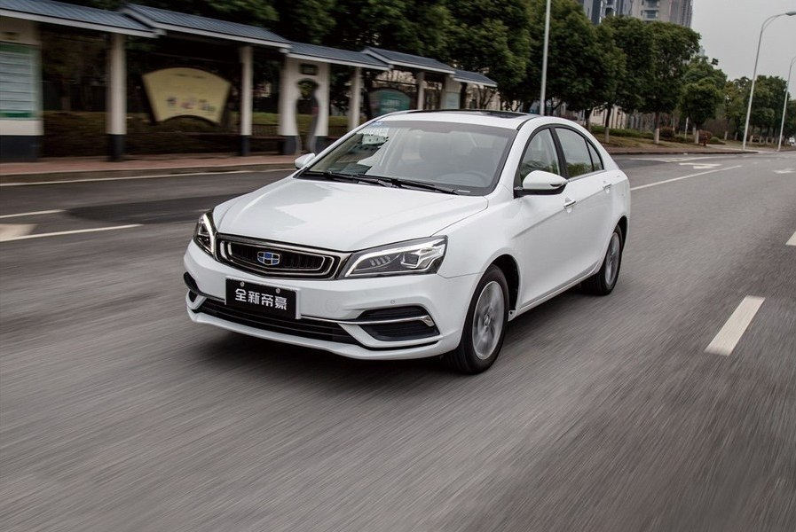 Übersicht der aktualisierten Limousine Geely Emgrand 7