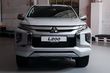 Durchsuchen Sie die aktualisierte Mitsubishi L200 Pick-up Foto 10