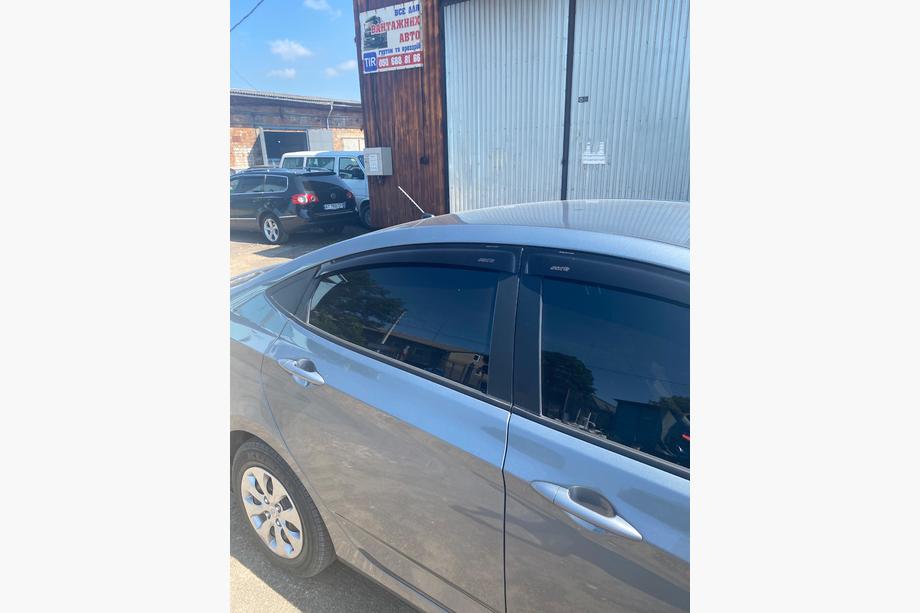 Hyundai Accent 2011-2017 Windabweiser SD (4 Stk, ANV) Foto 3