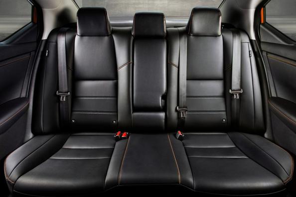 Übersicht der Limousine Nissan Sentra Modelljahr 2020 Foto 15