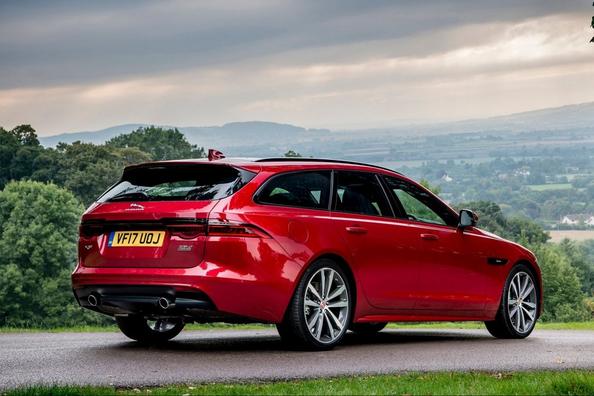 Übersicht der Premium-Kombis Jaguar XF Sportbrake Foto 2