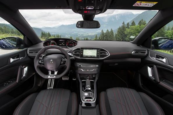 Durchsuchen Sie die aktualisierte Kombiversion Peugeot 308 SW Foto 10