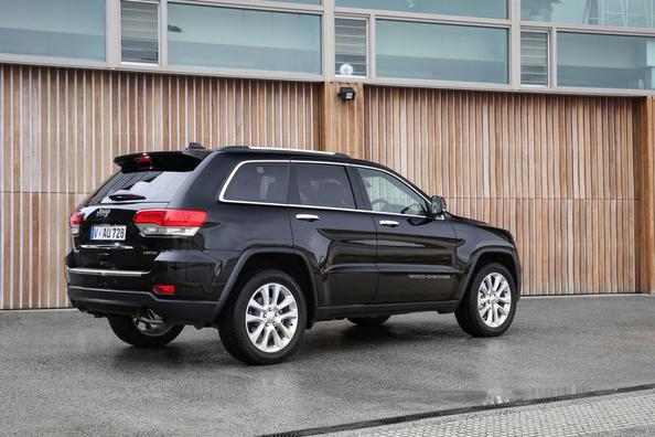 Überblick über Premium-SUV Jeep Grand Cherokee Foto 7