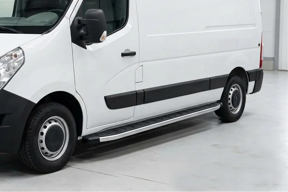 Nissan NV400 2010-2024 Seitenschweller Fullmond (2 Stk., Aluminium) Image
