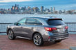 Mittelklasse-Premium-Crossover Acura MDX Foto 2