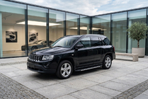 Jeep Compass 2006-2016 Trittbretter Bosphorus Grey (2 Stk., Aluminium) Foto 1