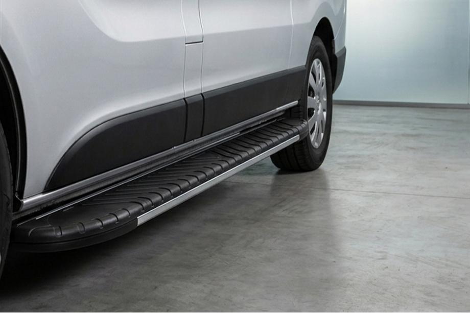 Nissan Primastar 2002-2014 Trittbretter Bosphorus Grey (2 Stk., Aluminium) Image