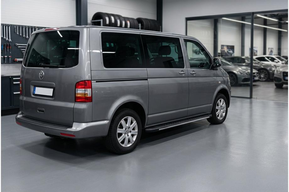 Volkswagen T5 Multivan 2003–2010 Trittbretter Bosphorus Grey (2 Stk., Aluminium) Langer Radstand Image