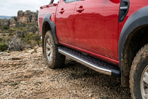 Ford Ranger 2007-2011 Seitenschweller BlackLine (2 Stk., Aluminium) Foto 1