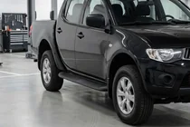 Mitsubishi L200 2006-2015 Seitenschweller Tayga Black (2 Stk., Aluminium) Foto 1