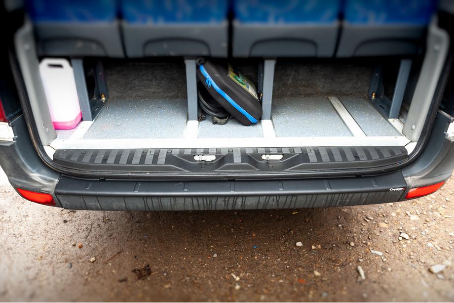 Mercedes Sprinter W907/W910 2018- Heckstoßstangenabdeckung EuroCap (ABS) Foto 1