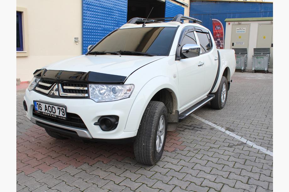 Mitsubishi L200 2006-2015 Motorhaubenschutz (EuroCap) Foto 3
