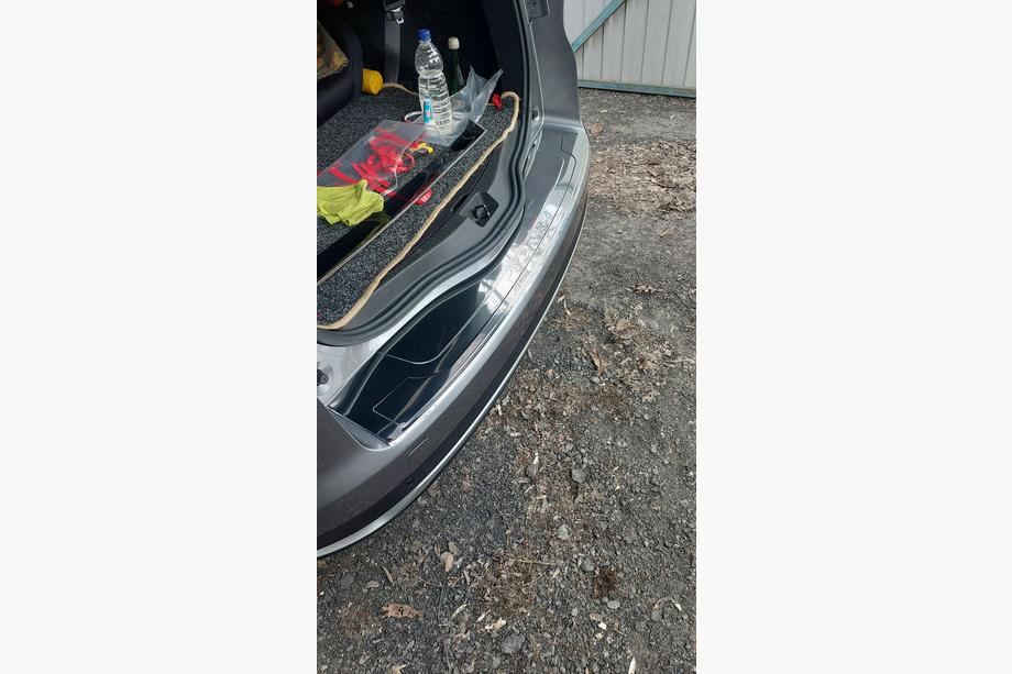 Renault Scenic/Grand 2016–2025 Heckstoßstangenschutz Carmos (Grand, Edelstahl) Foto 2